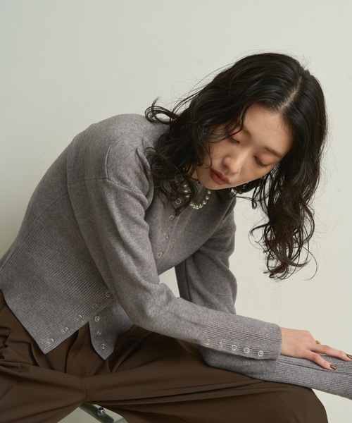 Lutim by u（ルチバイユー）の「Soft-touch dot button cardigan / ソフトタッチドット釦カーディガン（カーディガン/ボレロ・レディース・グレー/ブラック/イエロー・FREE）」の22枚目の写真