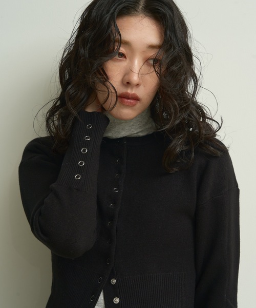 Lutim by u（ルチバイユー）の「Soft-touch dot button cardigan / ソフトタッチドット釦カーディガン（カーディガン/ボレロ・レディース・グレー/ブラック/イエロー・FREE）」の10枚目の写真