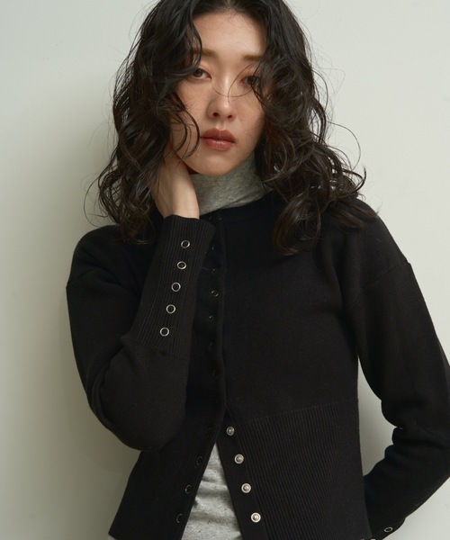 Lutim by u（ルチバイユー）の「Soft-touch dot button cardigan / ソフトタッチドット釦カーディガン（カーディガン/ボレロ・レディース・グレー/ブラック/イエロー・FREE）」の11枚目の写真