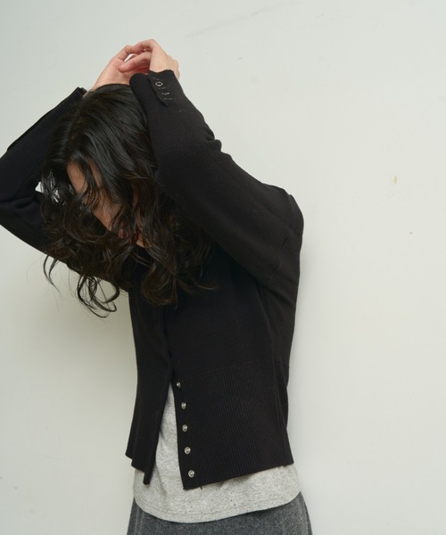 Lutim by u（ルチバイユー）の「Soft-touch dot button cardigan / ソフトタッチドット釦カーディガン（カーディガン/ボレロ・レディース・グレー/ブラック/イエロー・FREE）」の13枚目の写真