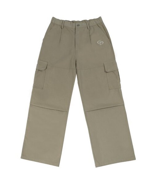 GUBIN（グビン）の「スエードカーゴパンツ - カーキ（その他パンツ・レディース・その他・MEDIUM/LARGE）」の2枚目の写真