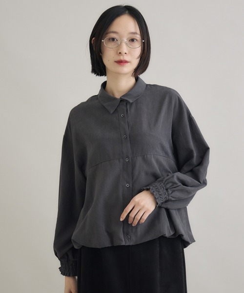 Paradise Picnic（パラダイスピクニック）の「裾バルーンシャツ（シャツ/ブラウス・レディース・ベージュ/レッド/チャコールグレー・FREE）」の2枚目の写真