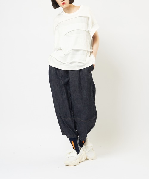 gomme（ゴム）の「フリルポケットデニムパンツ（デニムパンツ・レディース・ブラック/インディゴブルー・MEDIUM）」の4枚目の写真