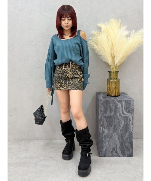 EVRIS(エヴリス)の「ワンショルダーニットワンピース(ワンピース・レディース・ブルー/ブラック・FREE)」の8枚目の写真