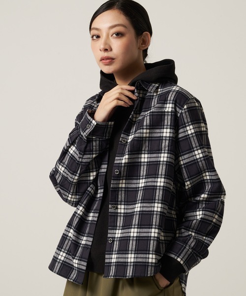 Eddie Bauer(エディーバウアー)の「フィールド フレックス フランネル チェック シャツ(シャツ/ブラウス・レディース・ブルー系/ブラック系/アイボリー系・M/S/XL/L)」の1枚目の写真