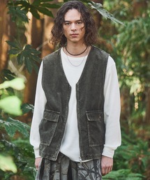 Casper John（キャスパージョン）の「Chemical wash narrow corduroy vest/ケミカルウォッシュナローコーデュロイベスト（ベスト）」