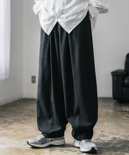 Rocky Monroe(ロッキーモンロー)の「サージツイル2タックイージーワイドバルーンパンツ(その他パンツ・メンズ・ネイビー/チャコール/ブラウン/ブラック/ブルーグリーン/オフホワイト・M/L)」の4枚目の写真