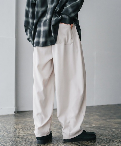 Rocky Monroe(ロッキーモンロー)の「サージツイル2タックイージーワイドバルーンパンツ(その他パンツ・メンズ・ネイビー/チャコール/ブラウン/ブラック/ブルーグリーン/オフホワイト・M/L)」の9枚目の写真
