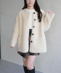 31 Sons de mode（トランテアン　ソン　ドゥ　モード）の「ノーカラーボアコート（ノーカラージャケット）」