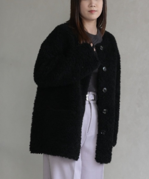 31 Sons de mode(トランテアン ソン ドゥ モード)の「ノーカラーボアコート(ノーカラージャケット・レディース・ブラック/アイボリー・フリ-)」の8枚目の写真