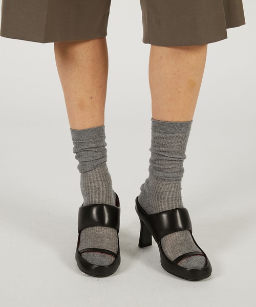 PRANK PROJECT(プランクプロジェクト)の「パフボートサンダル / Puff Boat Sandals(サンダル・レディース・ブラック/レッド・36/37/38)」の2枚目の写真