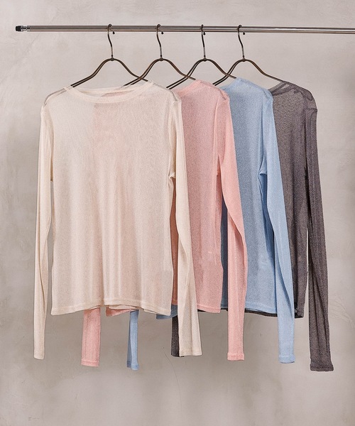 en CAnAF(エンカナフ)の「【ほんのりラメでさりげなく輝く】ラメシアークルーネックプルオーバー(Tシャツ/カットソー・レディース・ピンク/チャコールグレー/オフホワイト/サックスブルー・フリー)」の5枚目の写真