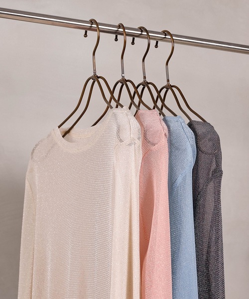 en CAnAF(エンカナフ)の「【ほんのりラメでさりげなく輝く】ラメシアークルーネックプルオーバー(Tシャツ/カットソー・レディース・ピンク/チャコールグレー/オフホワイト/サックスブルー・フリー)」の17枚目の写真