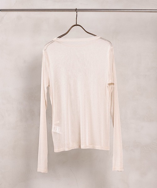 en CAnAF(エンカナフ)の「【ほんのりラメでさりげなく輝く】ラメシアークルーネックプルオーバー(Tシャツ/カットソー・レディース・ピンク/チャコールグレー/オフホワイト/サックスブルー・フリー)」の7枚目の写真