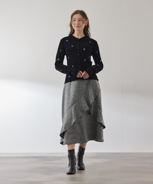 QUEENS COURT（クイーンズコート）の「フラワーシシュウニットプルオーバー≪手洗い可能≫（ニット/セーター・レディース・アイボリー/ブラック/ダークグレー・M）」の15枚目の写真