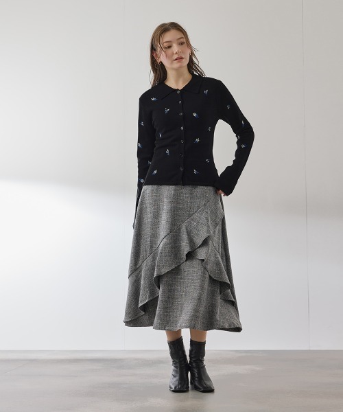 QUEENS COURT（クイーンズコート）の「フラワーシシュウニットプルオーバー≪手洗い可能≫（ニット/セーター・レディース・アイボリー/ブラック/ダークグレー・M）」の16枚目の写真