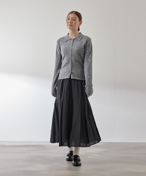 QUEENS COURT（クイーンズコート）の「フラワーシシュウニットプルオーバー≪手洗い可能≫（ニット/セーター・レディース・アイボリー/ブラック/ダークグレー・M）」の11枚目の写真