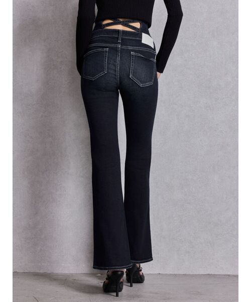 GYDA(ジェイダ)の「NEWハイウエストBACKクロスフレアパンツ(デニムパンツ・レディース・ブラック/ライトブルー/インディゴブルー・X-SMALL/SMALL/MEDIUM)」の3枚目の写真