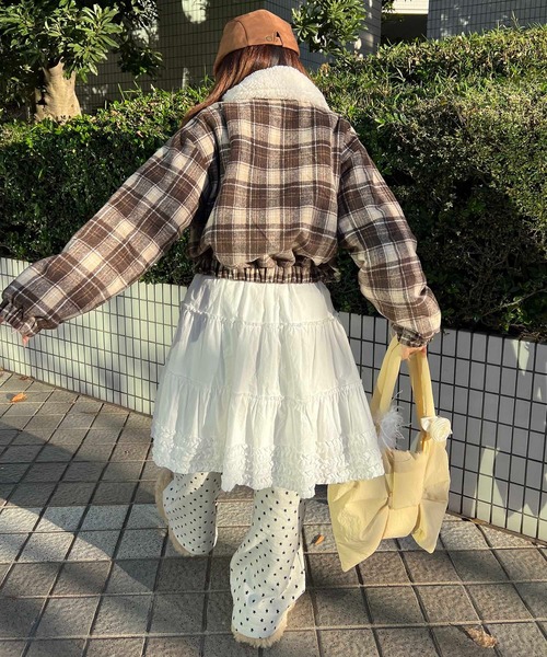 WC（ダブル シー）の「《一部店舗限定★》2WAY/ボア襟チェック柄ブルゾン（ブルゾン・レディース・ブルー/ブラウン/グリーン・MEDIUM/LARGE/X-LARGE）」の7枚目の写真