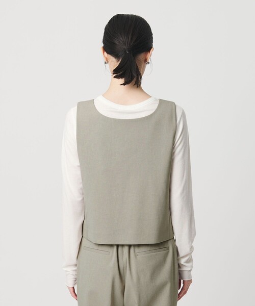 BEAUTY&YOUTH UNITED ARROWS（ビューティーアンドユースユナイテッドアローズ）の「スクエアネック 2WAYベスト 吸水速乾 防シワ UV（ベスト・レディース・ベージュ/ダークグレー・M/S）」の10枚目の写真