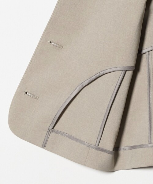 BEAUTY&YOUTH UNITED ARROWS（ビューティーアンドユースユナイテッドアローズ）の「スクエアネック 2WAYベスト 吸水速乾 防シワ UV（ベスト・レディース・ベージュ/ダークグレー・M/S）」の16枚目の写真