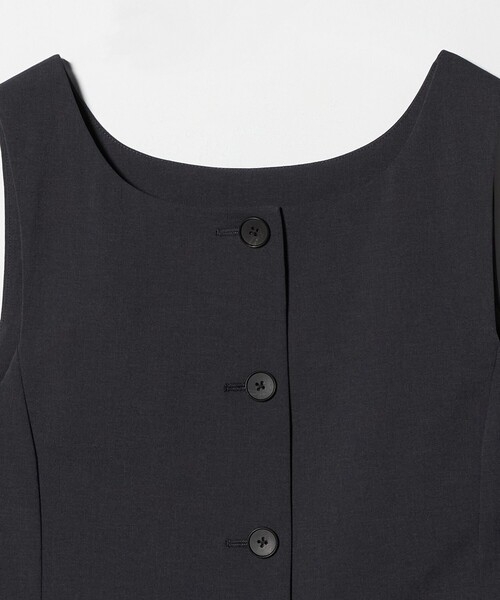 BEAUTY&YOUTH UNITED ARROWS（ビューティーアンドユースユナイテッドアローズ）の「スクエアネック 2WAYベスト 吸水速乾 防シワ UV（ベスト・レディース・ベージュ/ダークグレー・M/S）」の20枚目の写真