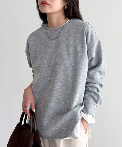 fredy emue（フレディエミュ）の「バックスリットポンチプルオーバー（Tシャツ/カットソー・レディース・アイボリー/イエロー/グレー/チャコールグレー・38）」の3枚目の写真