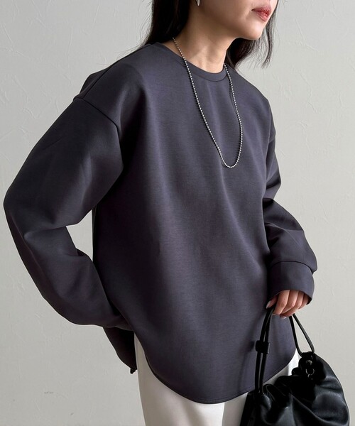 fredy emue（フレディエミュ）の「バックスリットポンチプルオーバー（Tシャツ/カットソー・レディース・アイボリー/イエロー/グレー/チャコールグレー・38）」の2枚目の写真