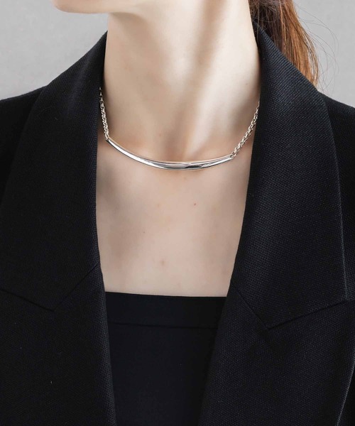 ISOLATION（アイソレーション）の「【ISOLATION / アイソレーション】Curve Choker / カーブチョーカー（ネックレス・レディース・シルバー・40cm/38cm）」の3枚目の写真