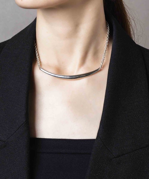 ISOLATION（アイソレーション）の「【ISOLATION / アイソレーション】Curve Choker / カーブチョーカー（ネックレス・レディース・シルバー・40cm/38cm）」の4枚目の写真