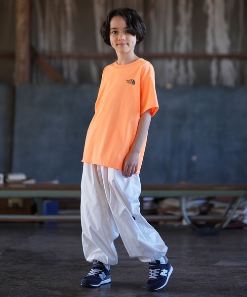 THE NORTH FACE（ザノースフェイス）の「THE NORTH FACE ザ・ノース・フェイス 半袖 Tシャツ NTJ32605（Tシャツ/カットソー・キッズ・ブラック/ブルーパープル/オレンジ・140cm/160cm/150cm/130cm）」の13枚目の写真