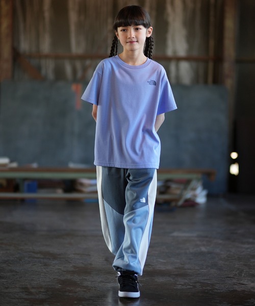 THE NORTH FACE（ザノースフェイス）の「THE NORTH FACE ザ・ノース・フェイス 半袖 Tシャツ NTJ32605（Tシャツ/カットソー・キッズ・ブラック/ブルーパープル/オレンジ・140cm/160cm/150cm/130cm）」の8枚目の写真