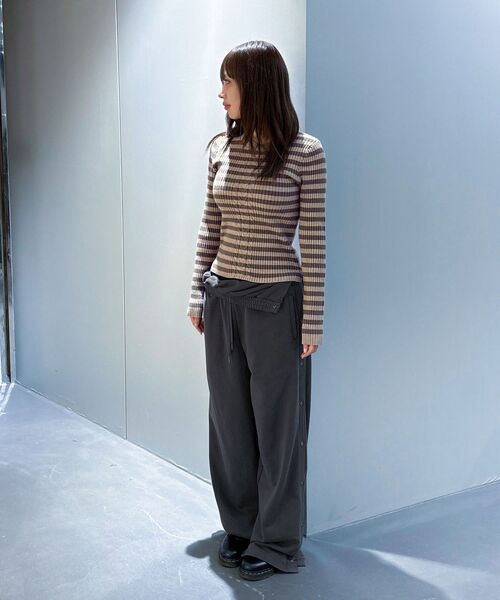 INSILENCE WOMEN(インサイレンスウーマン)の「ブラシストレートフィットデニム ブラック(デニムパンツ・レディース・その他・S/M/L/XS)」の21枚目の写真
