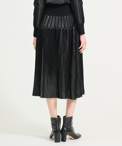 ESTNATION（エストネーション）の「ESTNATION / レース ジャガード ニットスカート（スカート・レディース・ブラック/オフホワイト・FREE）」の4枚目の写真