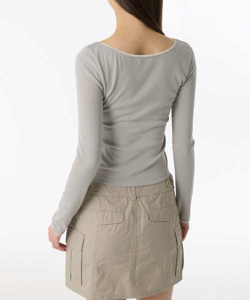 MUSINSA STANDARD WOMAN（ムシンサスタンダードウーマン）の「ウィメンズレーストリムバレリーナ長袖Tシャツ[ライトグレー]（Tシャツ/カットソー・レディース・その他・SMALL/MEDIUM/LARGE/X-SMALL）」の2枚目の写真