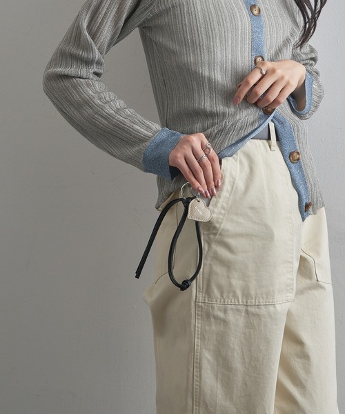 Beau're（ヴュレ）の「【BEAURE】≪別注≫Heart Colored Leather Cord 携帯ストラップ（スマホグッズ・レディース・ライトグリーン/ブラック/ベージュ/ブラウン・FREE）」の10枚目の写真