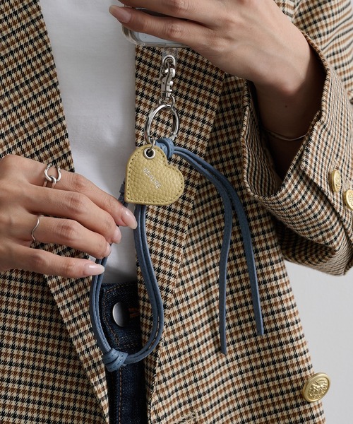 Beau're(ヴュレ)の「【BEAURE】26SS新色追加!≪別注≫Heart Colored Leather Cord 携帯ストラップ(スマホグッズ・レディース・ライトグリーン/ブラック/ベージュ/ブラウン/ライトブルー/ネイビー/グレイッシュベージュ・FREE)」の15枚目の写真