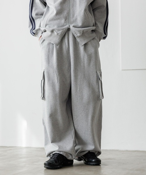 PBLIM（ページボーイリム）の「《UNISEX/セットアップ対応》スウェットトラックパンツ（スウェットパンツ・レディース・グレー/カーキ/ブラック・MEDIUM/LARGE）」の16枚目の写真