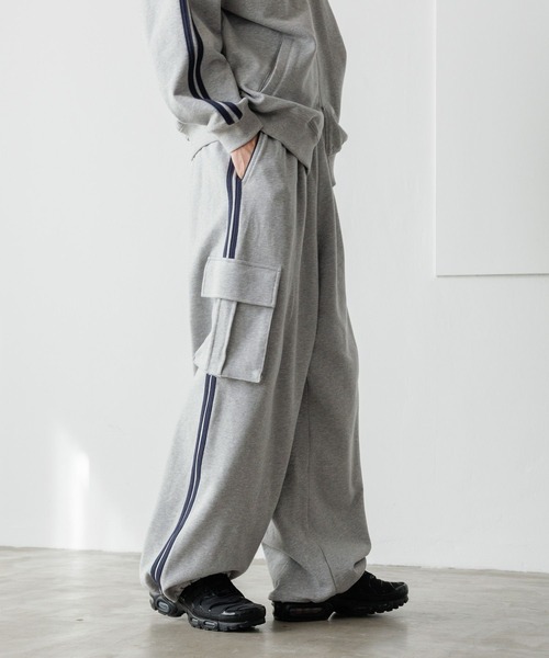 PBLIM（ページボーイリム）の「《UNISEX/セットアップ対応》スウェットトラックパンツ（スウェットパンツ・レディース・グレー/カーキ/ブラック・MEDIUM/LARGE）」の18枚目の写真