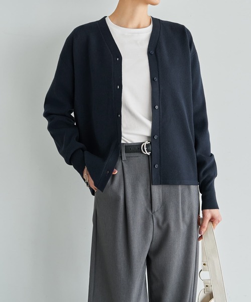 STYLE DELI(スタイルデリ)の「しっとりもっちりVネックカーディガンB(カーディガン/ボレロ・レディース・ネイビー/ミント/ホワイト・MEDIUM)」の2枚目の写真