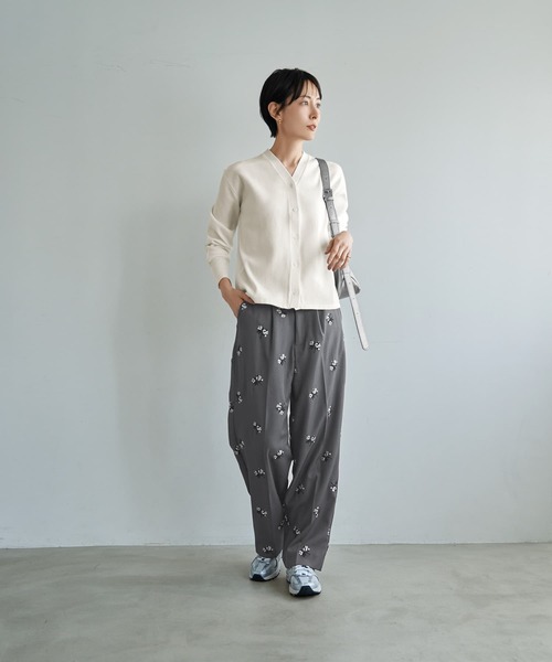 STYLE DELI(スタイルデリ)の「しっとりもっちりVネックカーディガンB(カーディガン/ボレロ・レディース・ネイビー/ミント/ホワイト・MEDIUM)」の11枚目の写真
