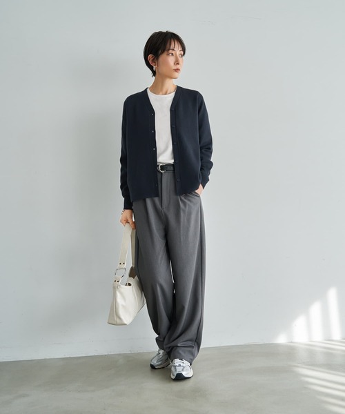 STYLE DELI(スタイルデリ)の「しっとりもっちりVネックカーディガンB(カーディガン/ボレロ・レディース・ネイビー/ミント/ホワイト・MEDIUM)」の13枚目の写真