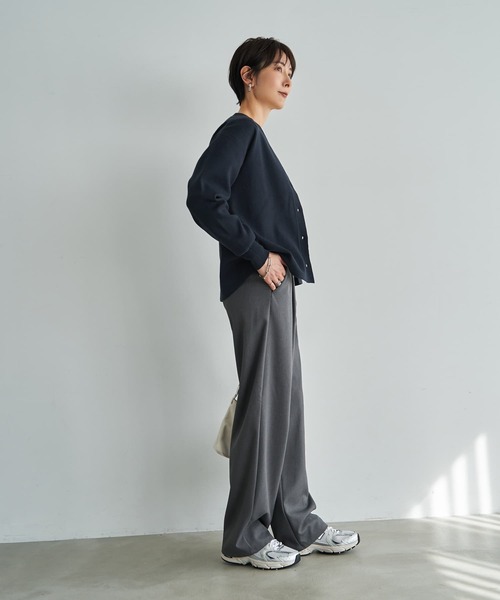STYLE DELI(スタイルデリ)の「しっとりもっちりVネックカーディガンB(カーディガン/ボレロ・レディース・ネイビー/ミント/ホワイト・MEDIUM)」の14枚目の写真