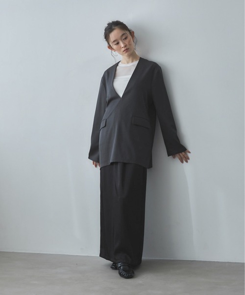 feepur（フェピュール）の「【TALLサイズあり】サテンナロースカート（スカート・レディース・ブラック/アイボリー・TALL/MEDIUM/SMALL）」の20枚目の写真