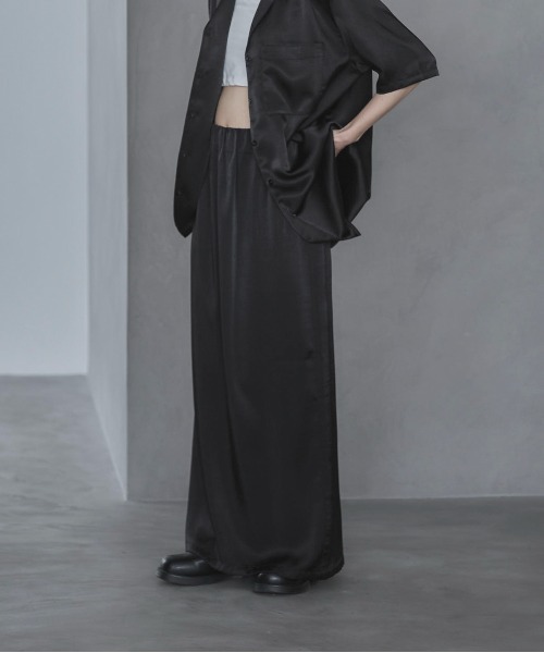 feepur（フェピュール）の「【TALLサイズあり】サテンナロースカート（スカート・レディース・ブラック/アイボリー・TALL/MEDIUM/SMALL）」の15枚目の写真