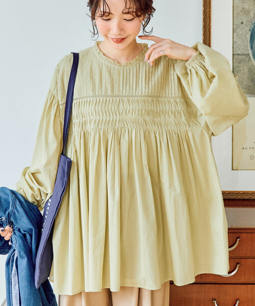 FREAK'S STORE（フリークスストア）の「限定展開　インド ピンタック ギャザー ロングスリーブ ブラウス（シャツ/ブラウス・レディース・ブラック/ブルー/ライトイエロー/オフホワイト/サーモンピンク/ネイビー/モカ・ﾌﾘ-）」の7枚目の写真