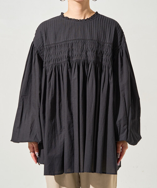 FREAK'S STORE（フリークスストア）の「限定展開　インド ピンタック ギャザー ロングスリーブ ブラウス（シャツ/ブラウス・レディース・ブラック/ブルー/ライトイエロー/オフホワイト/サーモンピンク/ネイビー/モカ・ﾌﾘ-）」の12枚目の写真