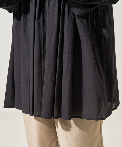 FREAK'S STORE（フリークスストア）の「限定展開　インド ピンタック ギャザー ロングスリーブ ブラウス（シャツ/ブラウス・レディース・ブラック/ブルー/ライトイエロー/オフホワイト/サーモンピンク/ネイビー/モカ・ﾌﾘ-）」の18枚目の写真