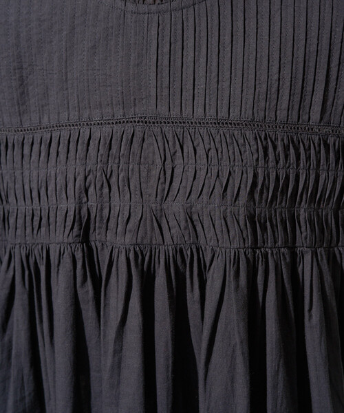 FREAK'S STORE（フリークスストア）の「限定展開　インド ピンタック ギャザー ロングスリーブ ブラウス（シャツ/ブラウス・レディース・ブラック/ブルー/ライトイエロー/オフホワイト/サーモンピンク/ネイビー/モカ・ﾌﾘ-）」の21枚目の写真