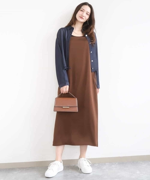 MK MICHEL KLEIN（エムケーミッシェルクラン）の「[SANAGARAシリーズ]デニムライク クロップド丈シャツブラウス/接触冷感/UVカット/洗える（シャツ/ブラウス・レディース・ネイビー/ベージュ・38）」の3枚目の写真